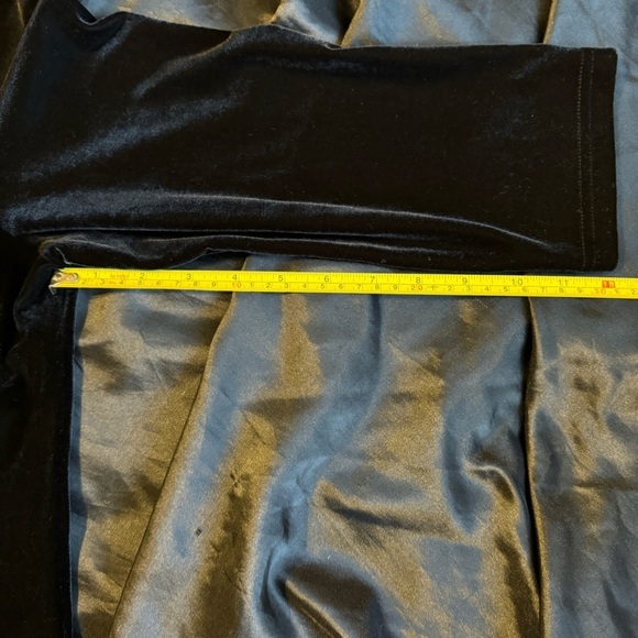 Eddie Bauer Vintage Velvet Half Sleeve Bateau Neckline Dress‎ - Picture 4 of 7